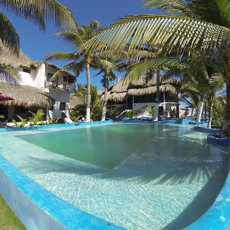Marbella Eco Lodge Monterrico Bagian luar foto