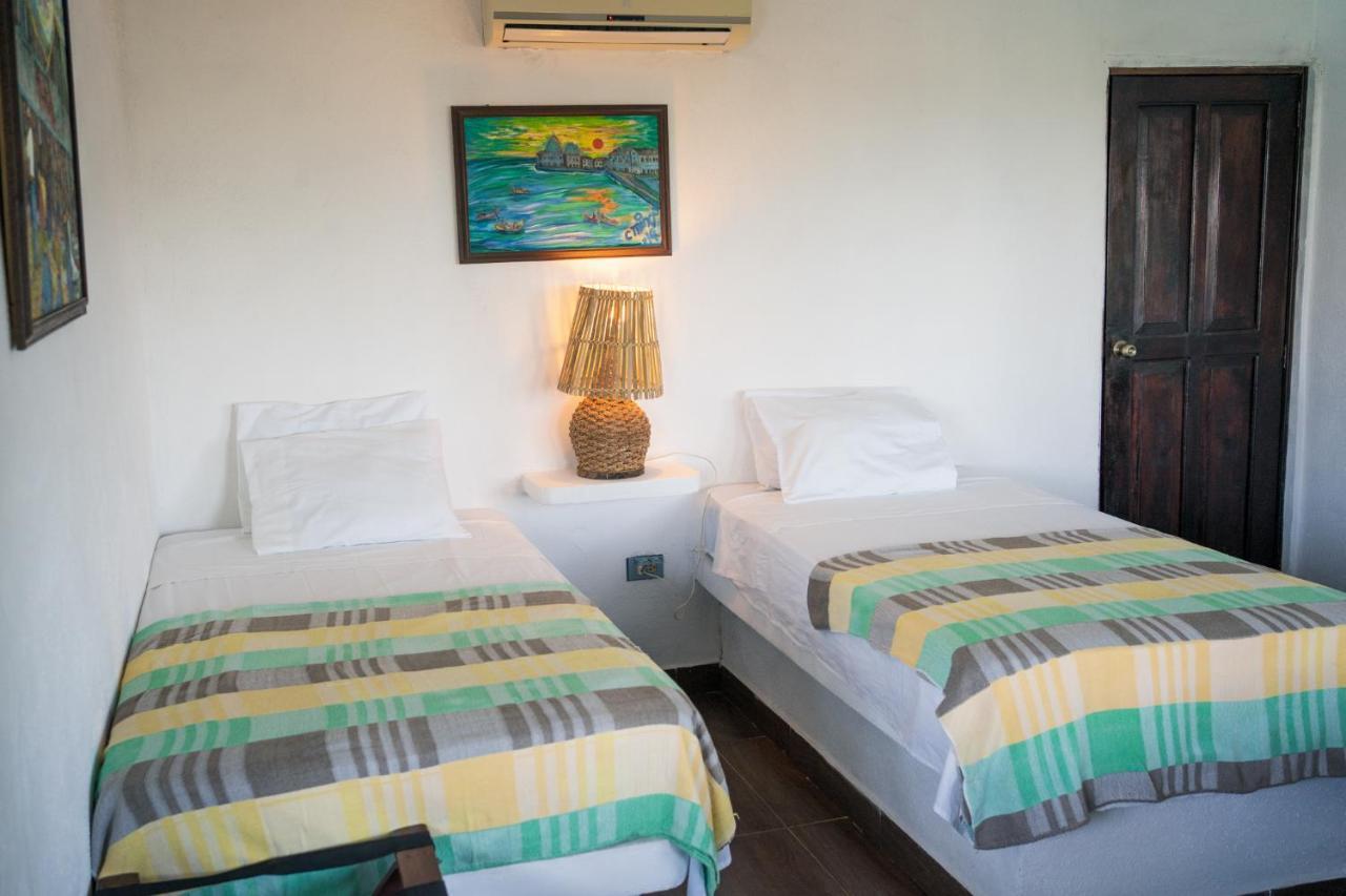 Marbella Eco Lodge Monterrico Bagian luar foto
