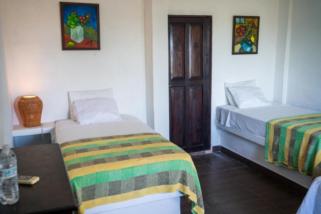 Marbella Eco Lodge Monterrico Bagian luar foto
