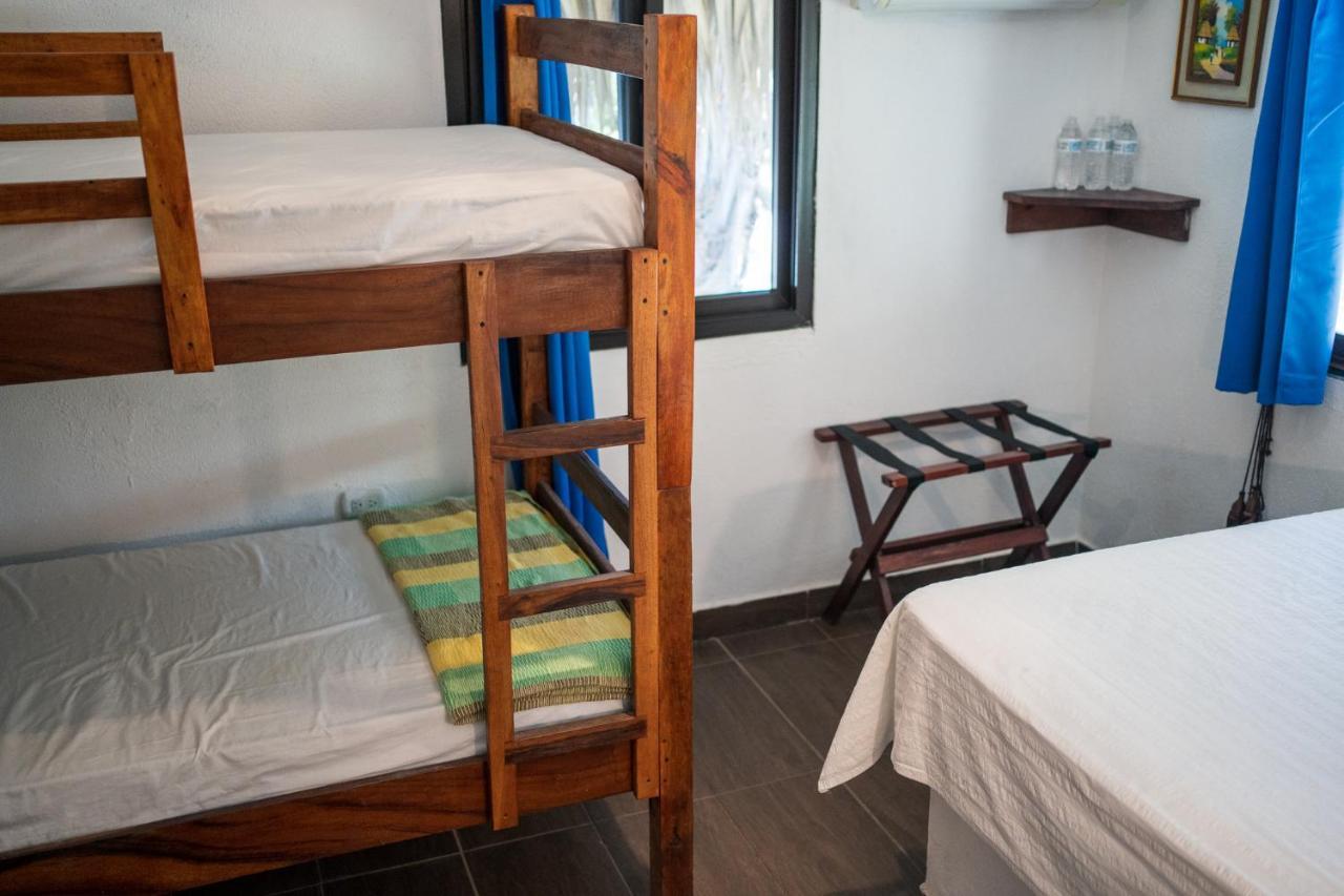 Marbella Eco Lodge Monterrico Bagian luar foto