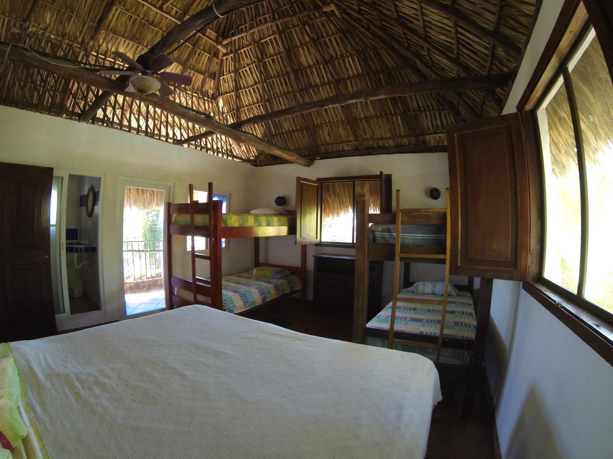 Marbella Eco Lodge Monterrico Bagian luar foto