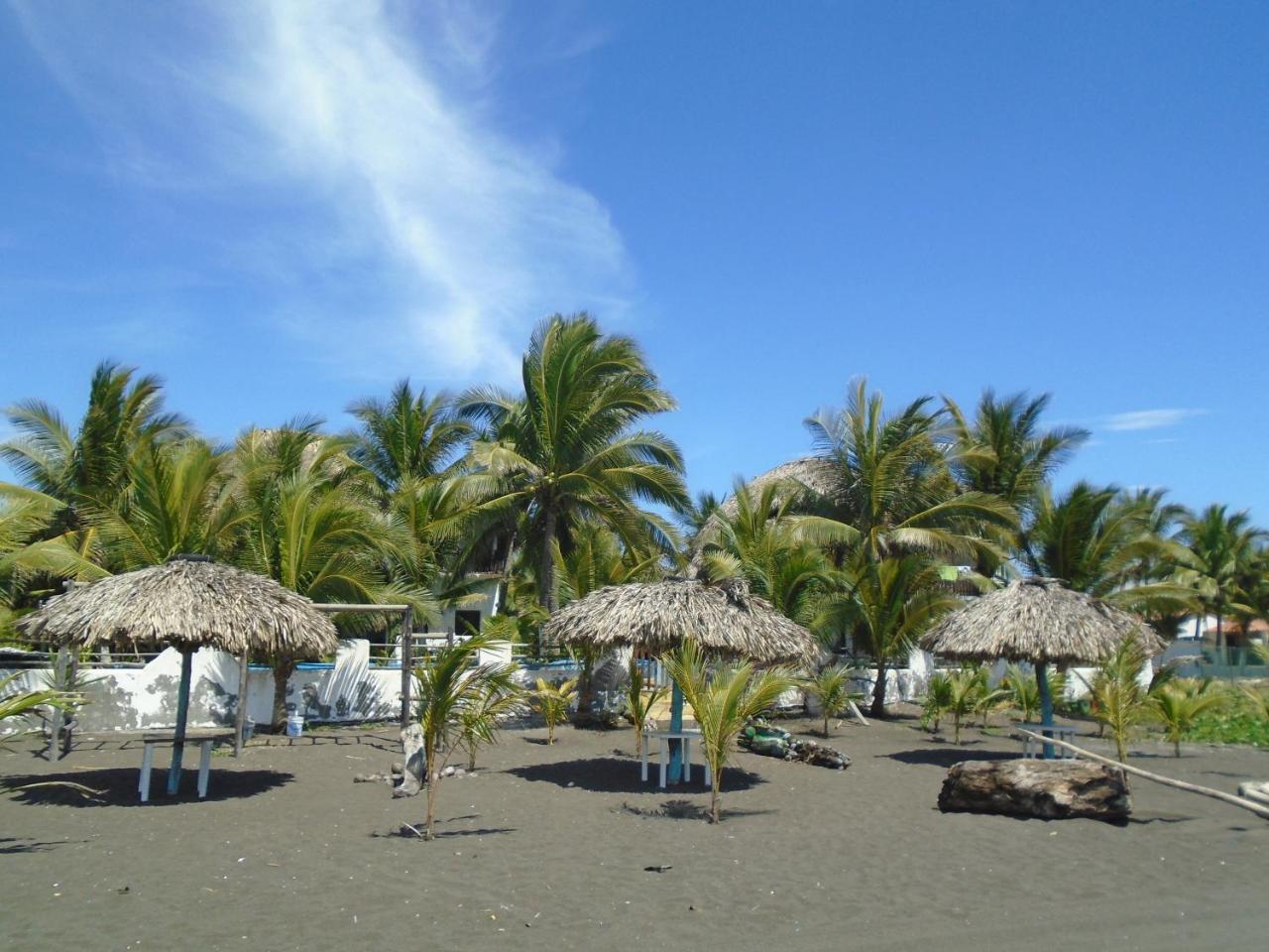 Marbella Eco Lodge Monterrico Bagian luar foto